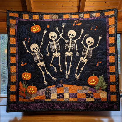 Dancing Night CW2807021CL Quilt