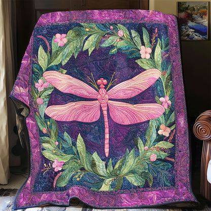 Dragonfly In Leaves Wreath WY0602138CL Quilt