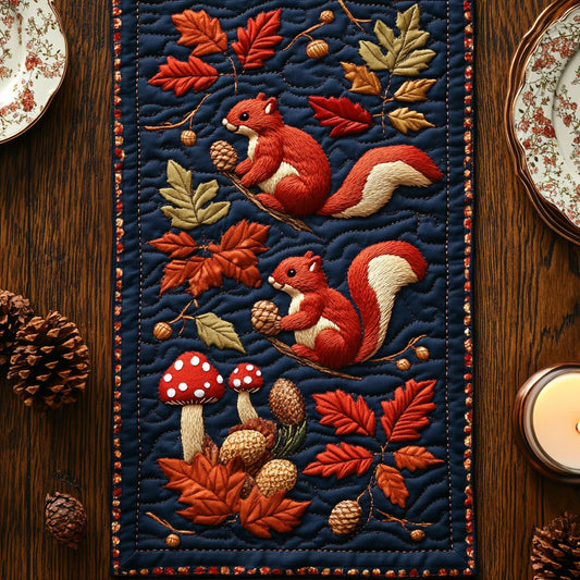 Autumn Squirrel CW1606003CL Quilted Table Runner