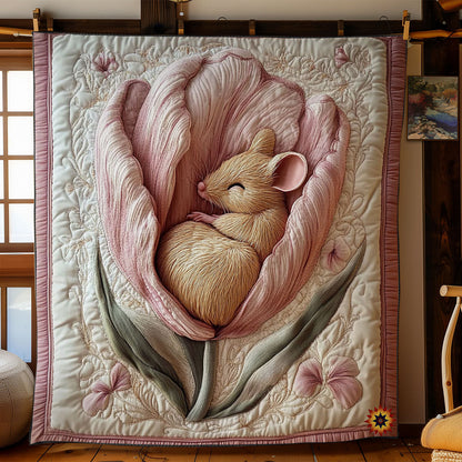 Sleeping Mouse In Tulip WY2412076CL Quilt