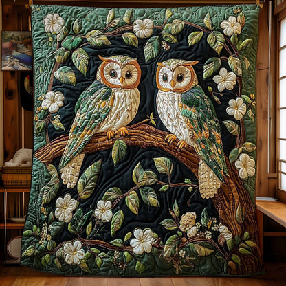 Green Couple Owl WY3112015CL Quilt