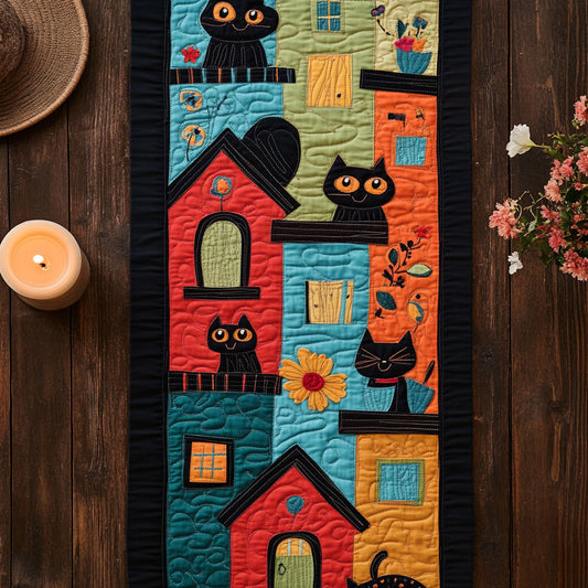 Black Cat House CM2005012CL Quilted Table Runner