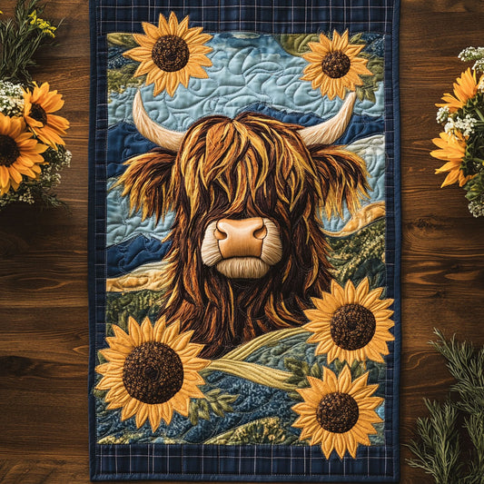 Highland Cow Harmony WN1707026CL Quilted Table Runner