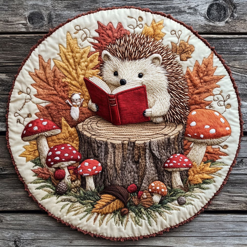 Studious Hedgehog CP2905006CL Quilted Round Mat