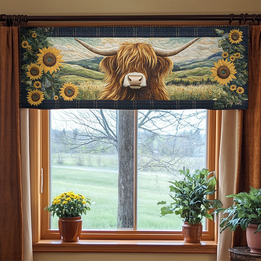 The Highland Cow Waltz WN1707059CL Quilted Valance