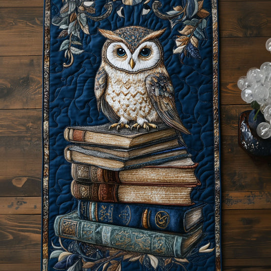 Owl’s Library CP1305013CL Quilted Table Runner