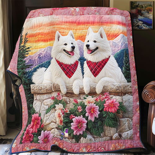 Couple Samoyed WY2312019CL Quilt