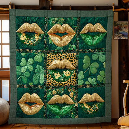 Golden Shamrock Lips WN2712001CL Quilt