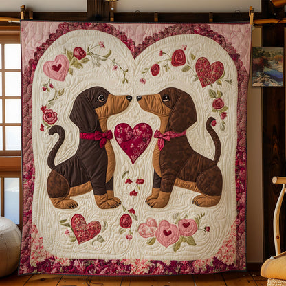 Dachshund Love Nest WN2306011CL Quilt