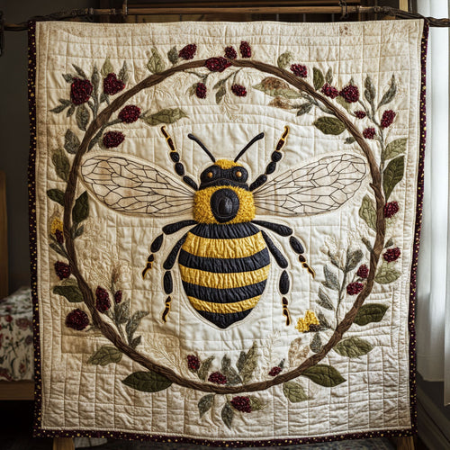 Berry And Bee Wreath WY1808024CL Quilt
