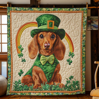 Dachshund’s Gold Charm WN2712015CL Quilt