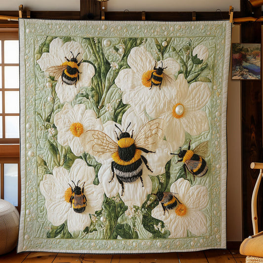 Floral Bee WY2003069CL Quilt