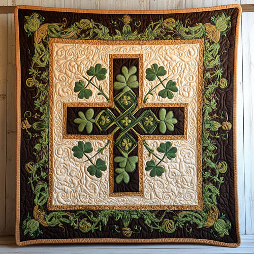 Shamrock Cross WY2102045CL Quilt