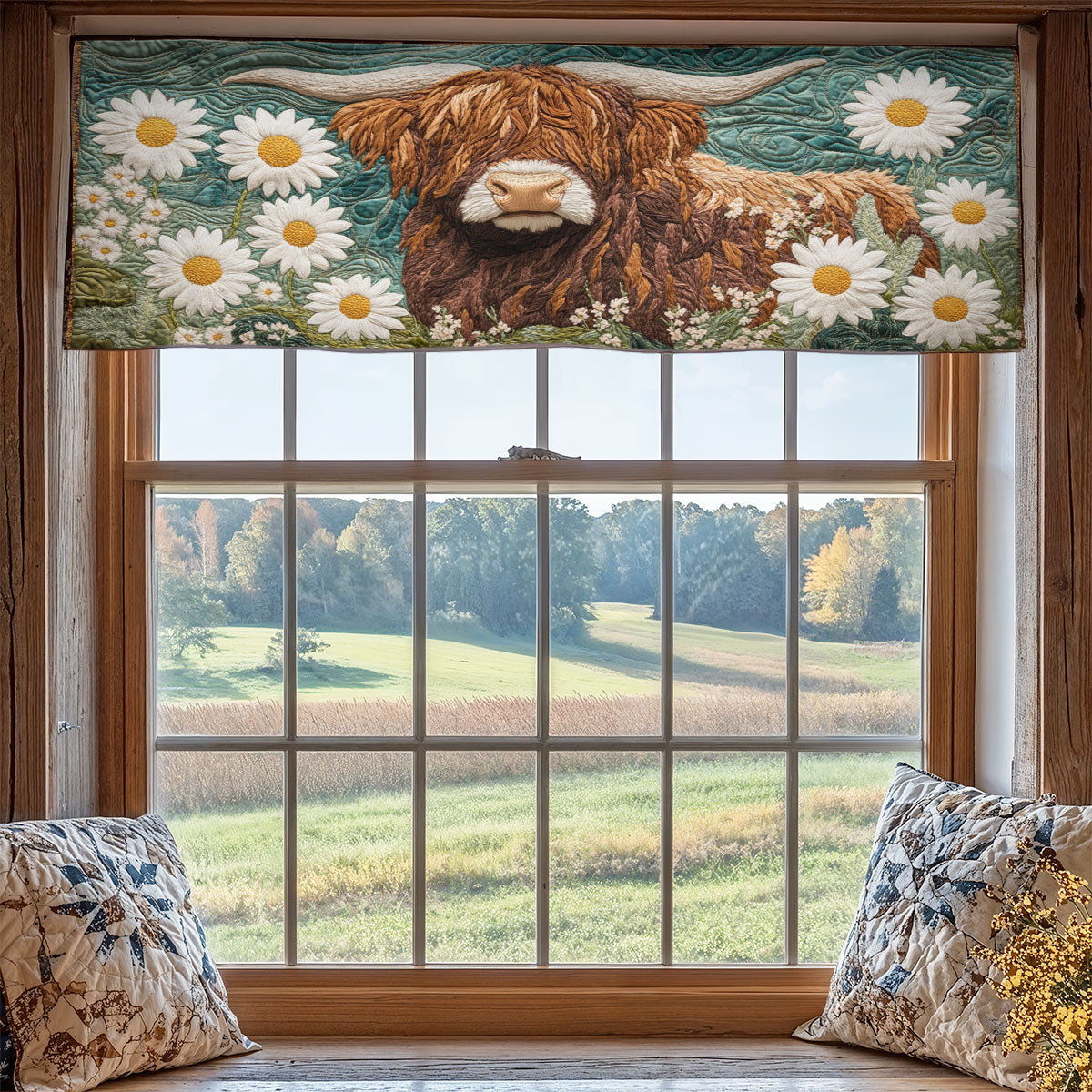 Highland Cow Daisy WX1405021CL Quilted Valance