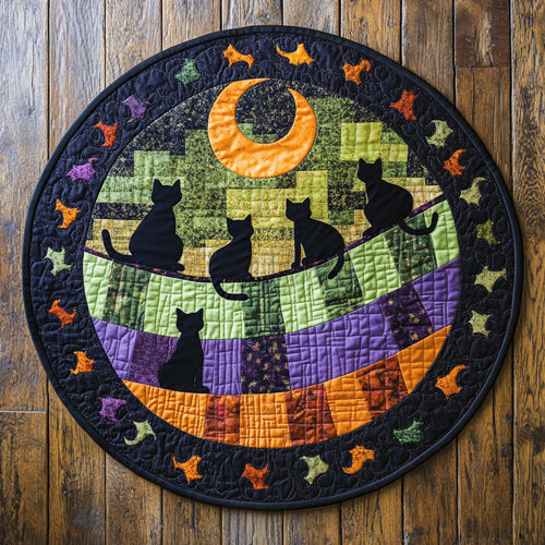 Black Cat Patchwork WU2503068CL Quilted Round Mat