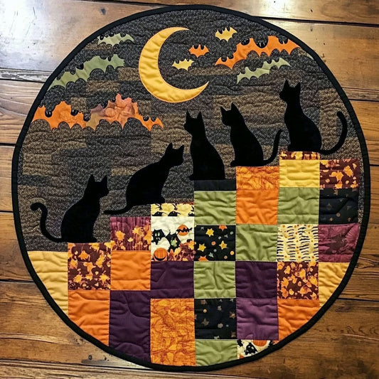 Black Cat Sleepless Nights WU2503069CL Quilted Round Mat