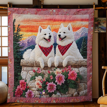 Couple Samoyed WY2312019CL Quilt