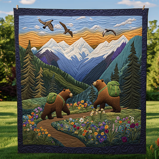 Hiking Bear CW1106024CL Quilt