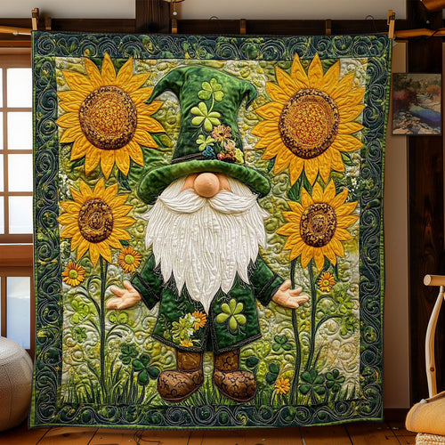 Green Gnome Glow WN3112024CL Quilt