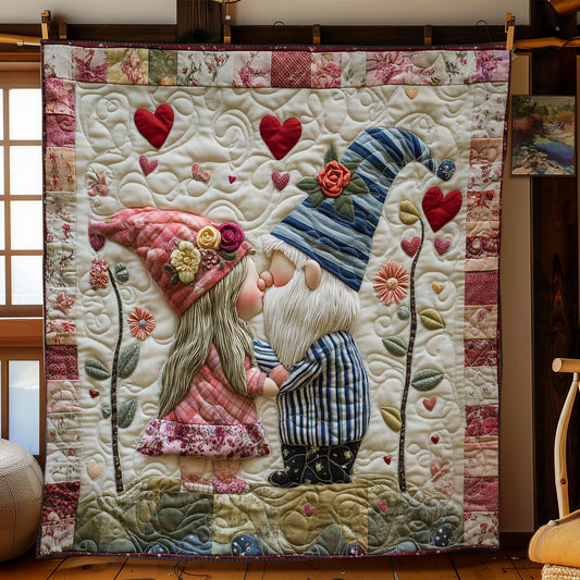 Sweet Gnome Smooch WN2512042CL Quilt