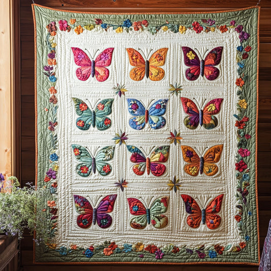 Butterfly Charm CP3006006CL Quilt