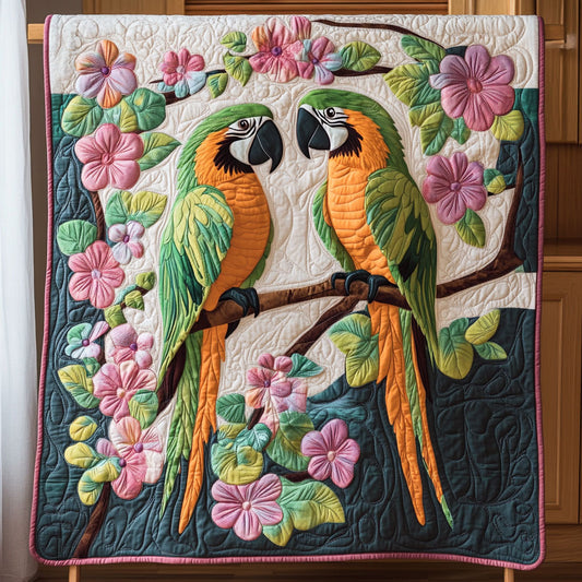 Couple Parrots WP2404042CL Quilt
