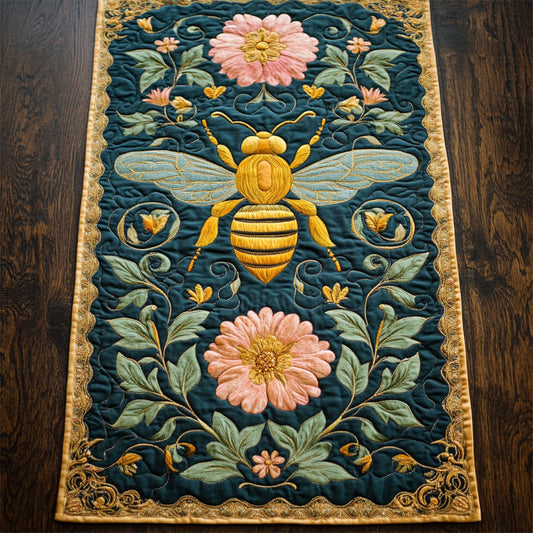 Busy Bee WY0705046CL Quilted Table Runner