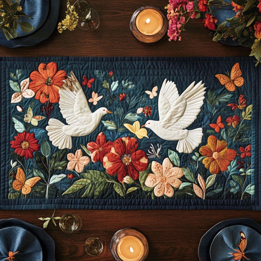Couple Dove WY0506006CL Quilted Table Runner