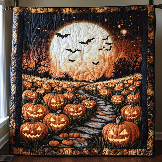 Moonlit Pumpkin Field WY1508097CL Quilt