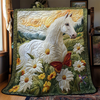 White Horse In Highland WY1912063CL Quilt