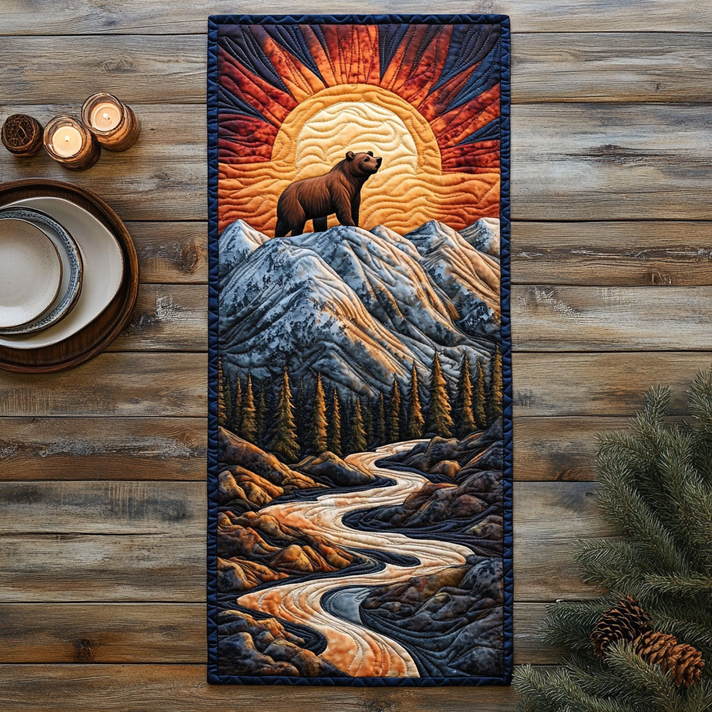Mountain Bear CW2105355CL Quilted Table Runner