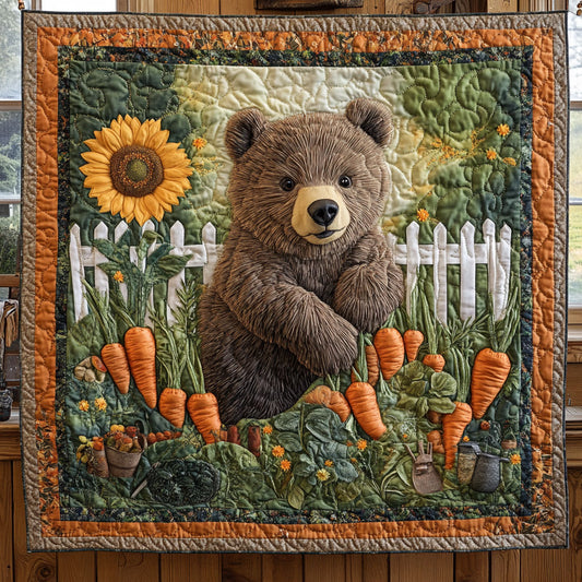 Gardener Bear Cub CP0406059CL Quilt