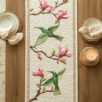 Hummingbird Magnolia CW1405094CL Quilted Table Runner