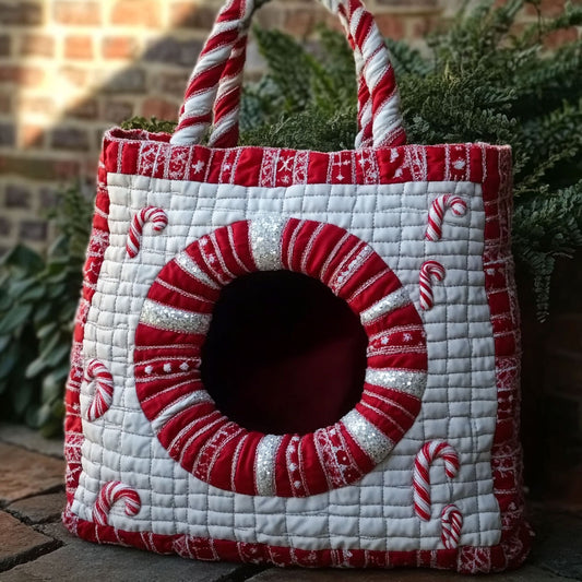 Merry Depths WN0110035CL Quilted Tote Bag