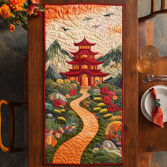 Golden Way CP2805013CL Quilted Table Runner