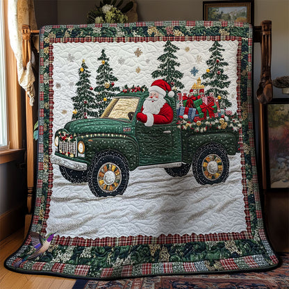 Santa's Holiday Tractor WN2011027CL Quilt