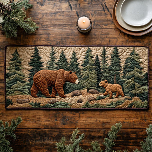 Family Bear CW2905558CL Quilted Table Runner