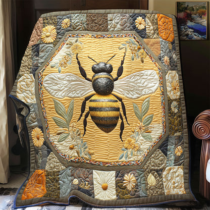 Bee Portrait WY1803017CL Quilt