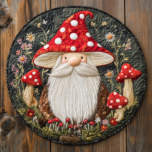 Shy Gnome Shelter WN1507092CL Quilted Round Mat