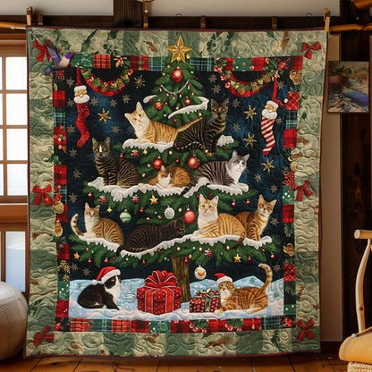 Cat's Christmas Cheer WN1610061CL Quilt