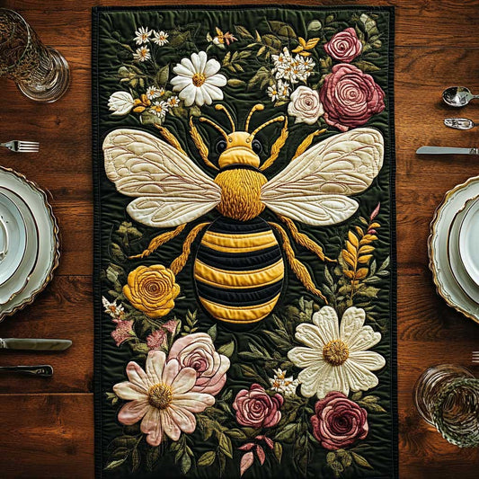 lovely Honeybee CQ2504016CL Quilted Table Runner