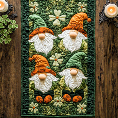 Shamrock Gnome CM2304049CL Quilted Table Runner