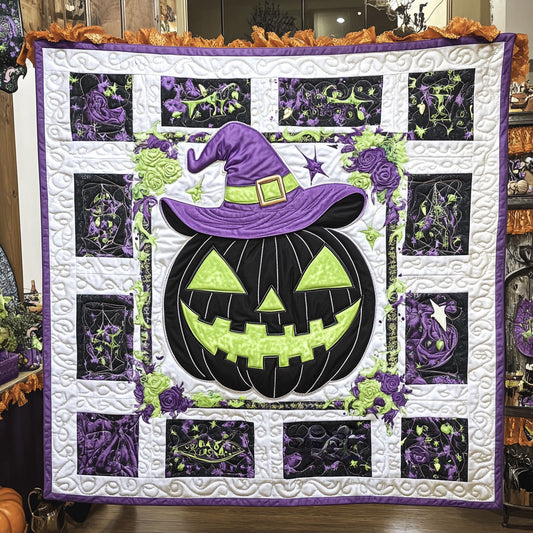 Enchanted Hat Pumpkin WN1808022CL Quilt