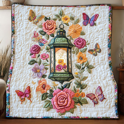 Lantern And Roses WP0705014CL Quilt