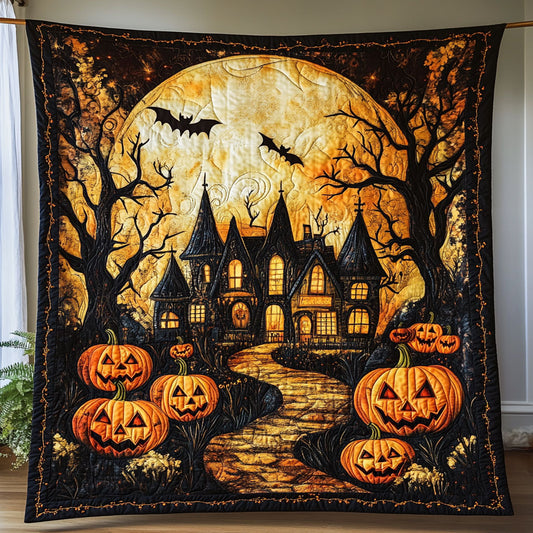 Spooky House In Hill WY1508082CL Quilt