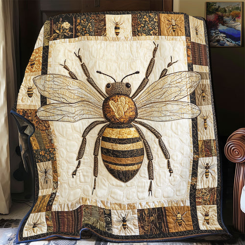 Golden Hive YR2801040CL Quilt
