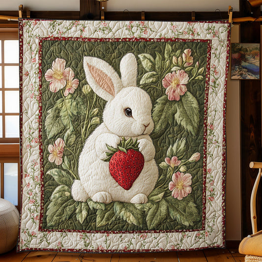 Strawberry Bunny WJ2103028CL Quilt