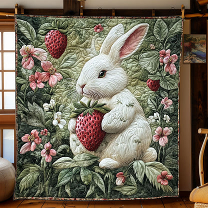 Strawberry Bunny WJ2203028CL Quilt