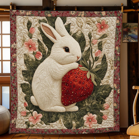 Strawberry Bunny WJ2203029CL Quilt
