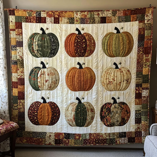 Nine Pumpkins of Autumn YR1002010CL Quilt